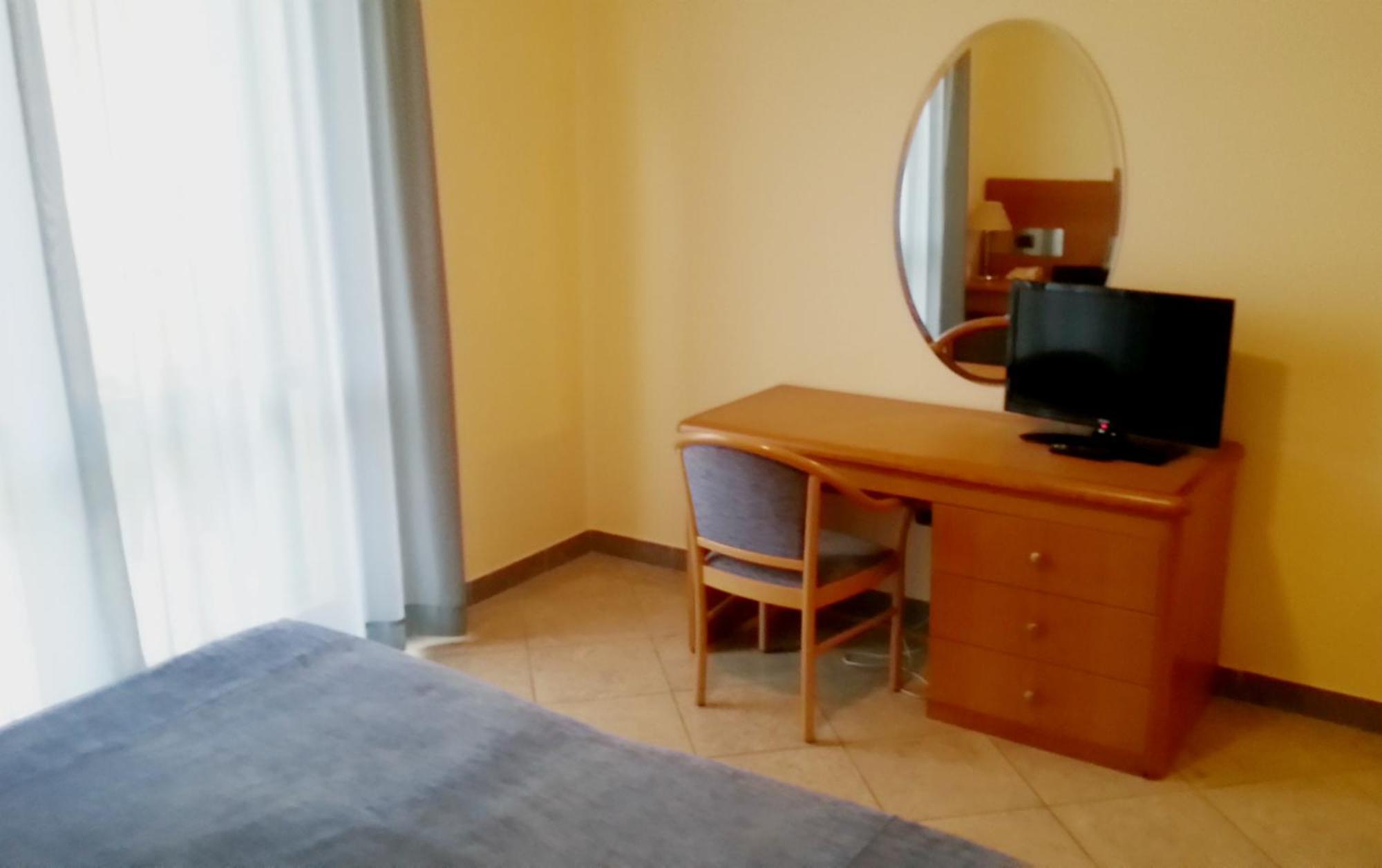 Continental Resort Tirrenia Habitación foto