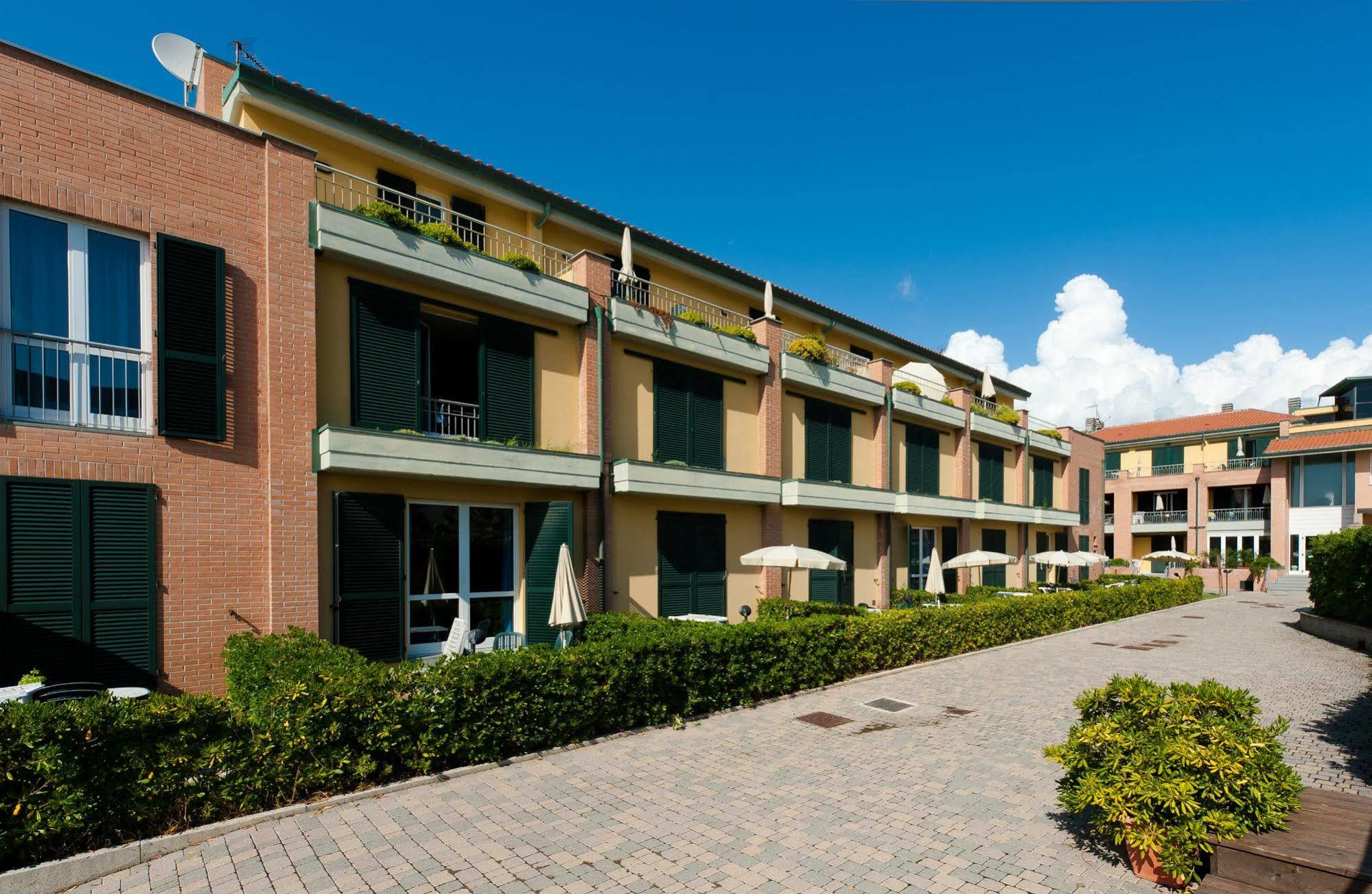 Continental Resort Tirrenia Exterior foto